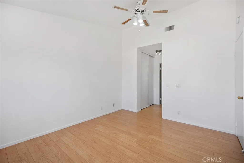 352 Fallingstar, Irvine, California 92614 home-pic-27