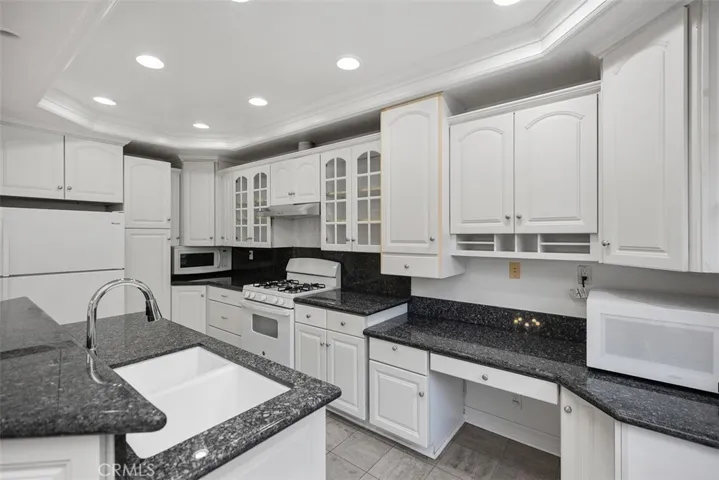 352 Fallingstar, Irvine, California 92614