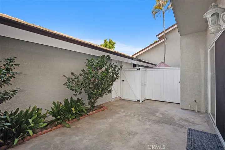 352 Fallingstar, Irvine, California 92614