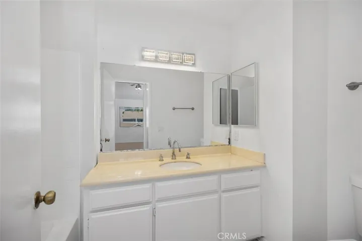 352 Fallingstar, Irvine, California 92614