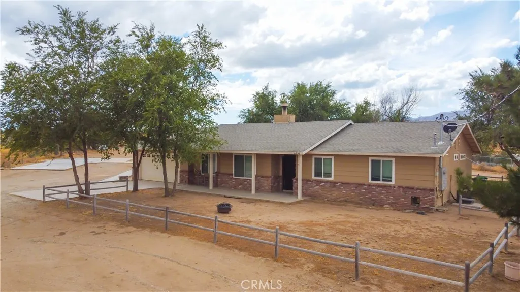 6591 Sundown Drive, Phelan, California 92371 home-pic-1