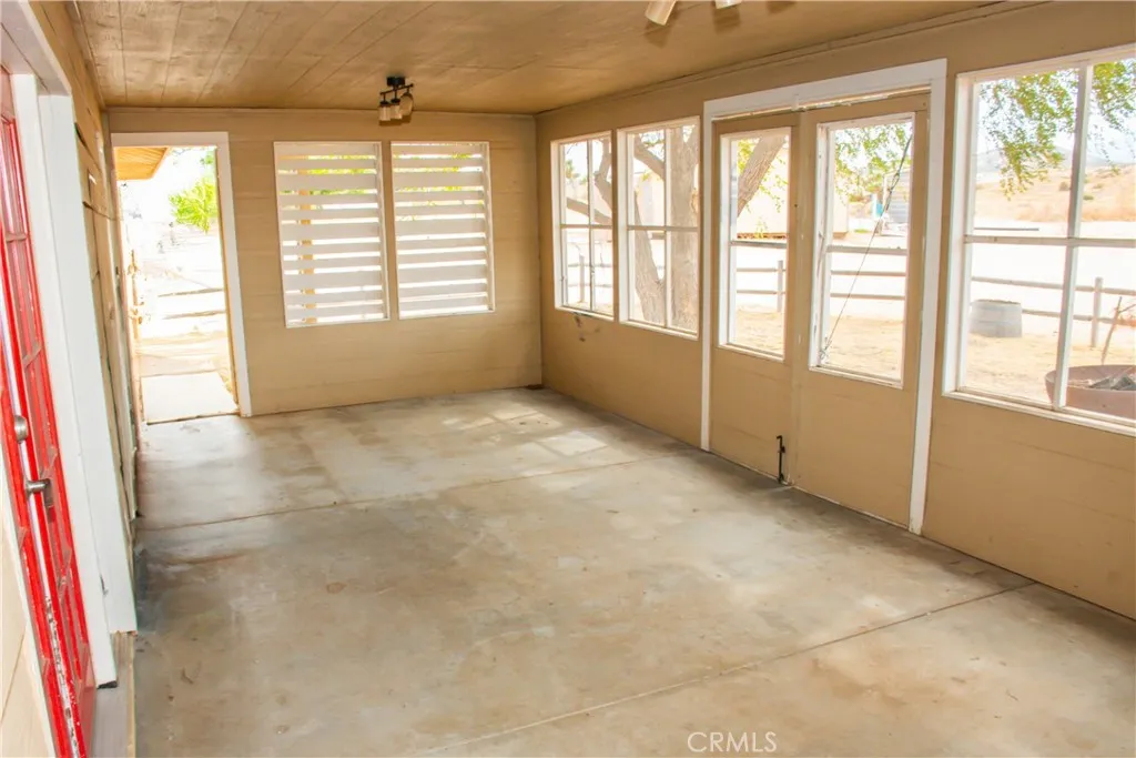 6591 Sundown Drive, Phelan, California 92371 home-pic-26