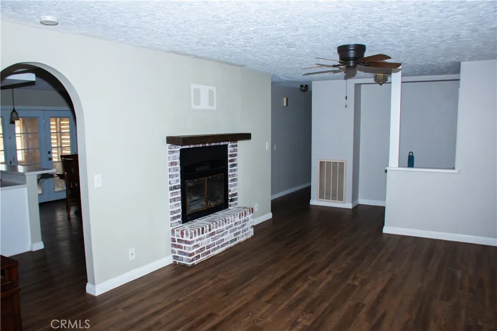 6591 Sundown Drive, Phelan, California 92371 home-pic-19