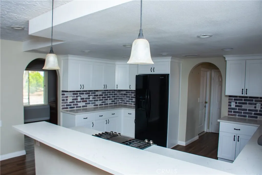 6591 Sundown Drive, Phelan, California 92371 home-pic-11