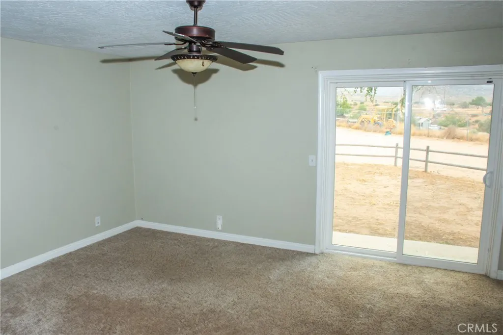 6591 Sundown Drive, Phelan, California 92371 home-pic-23