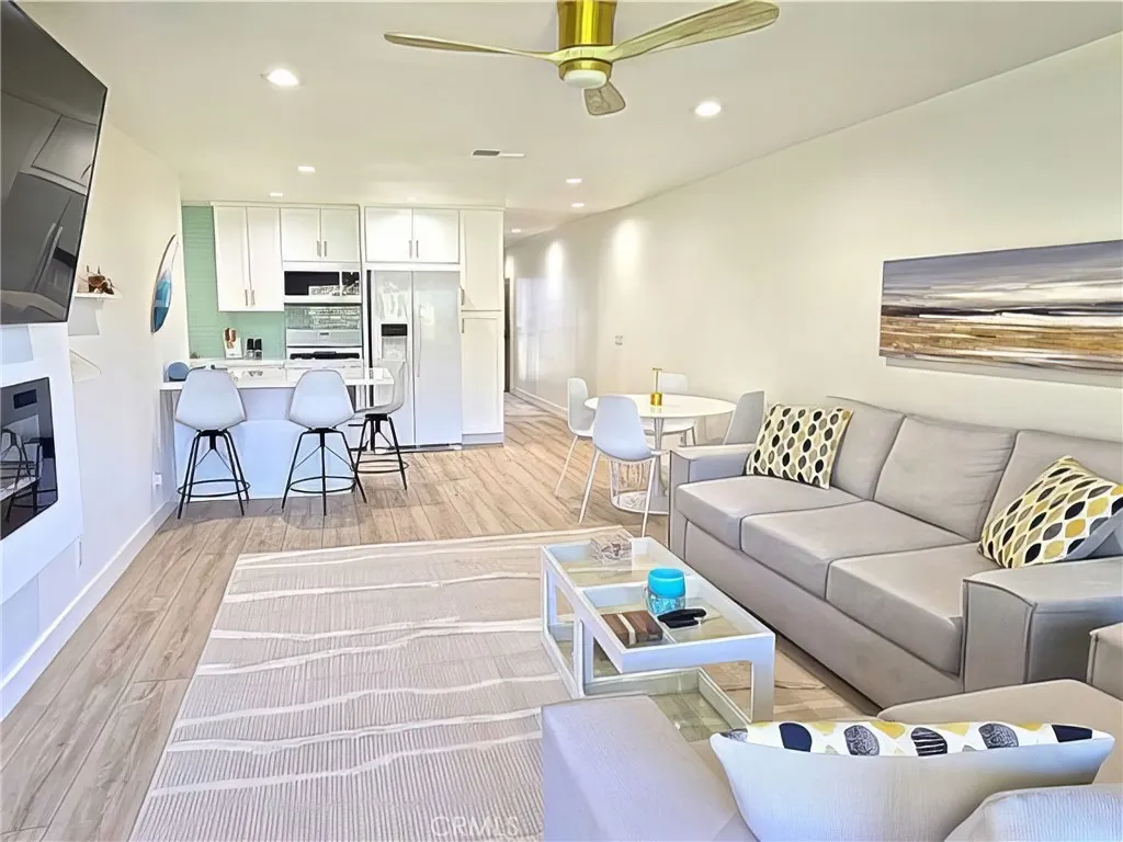 846 Bluewater, Port Hueneme, California 93041 home-pic-1