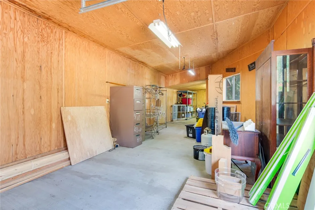 39065 Oak Glen Road, Oak Glen, California 92399 home-pic-37