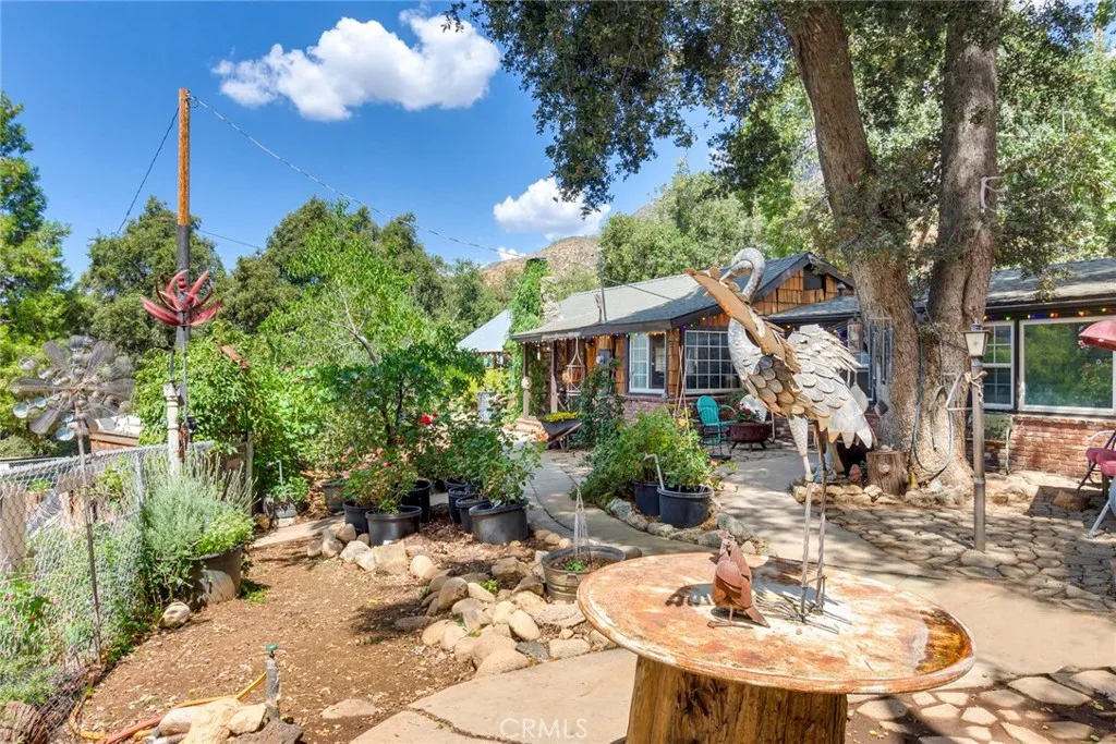 39065 Oak Glen Road, Oak Glen, California 92399 home-pic-4