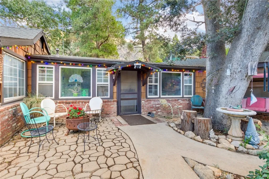 39065 Oak Glen Road, Oak Glen, California 92399 home-pic-8