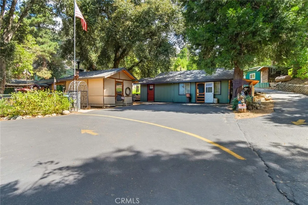 39065 Oak Glen Road, Oak Glen, California 92399 home-pic-30