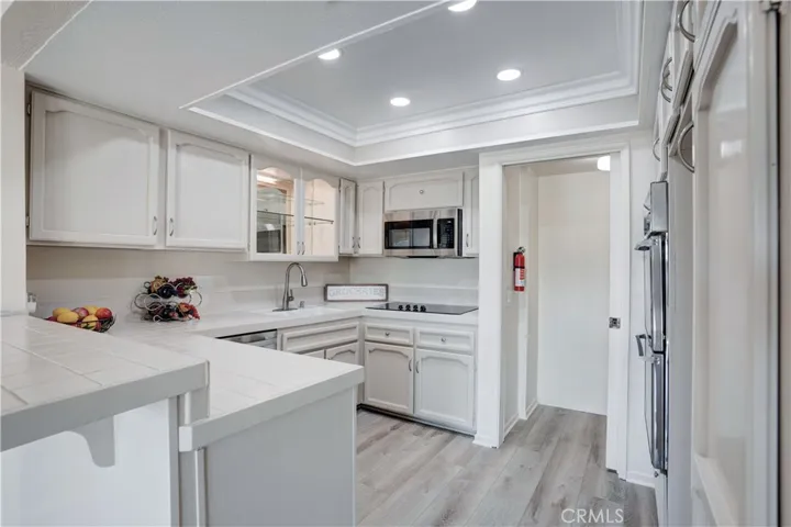 30186 Yellow Feather Drive, Canyon Lake, California 92587
