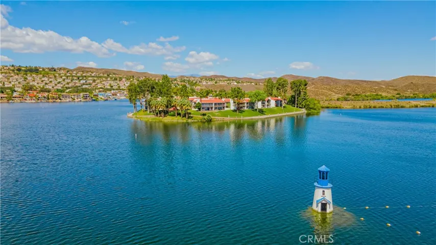 30186 Yellow Feather Drive, Canyon Lake, California 92587