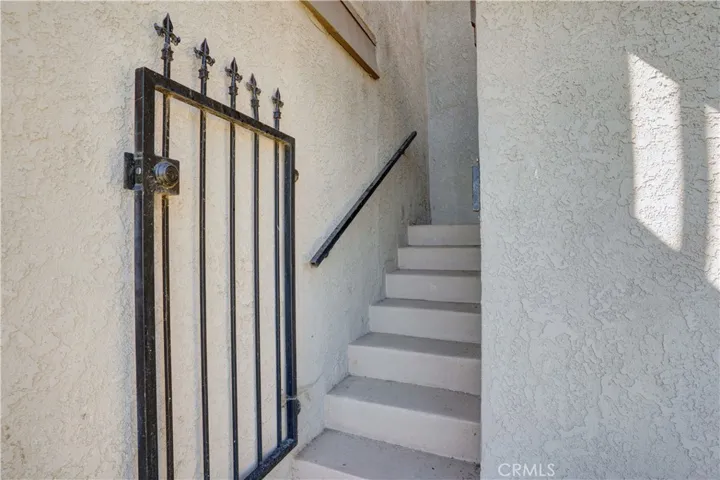 30186 Yellow Feather Drive, Canyon Lake, California 92587