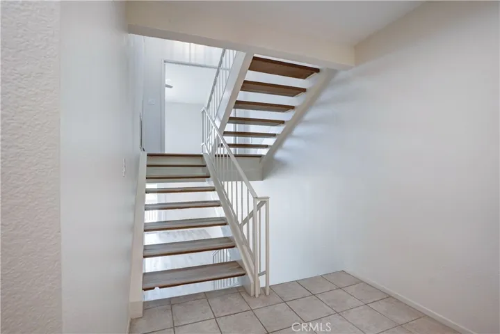 30186 Yellow Feather Drive, Canyon Lake, California 92587
