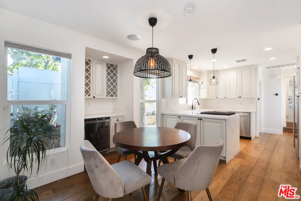 5433 Tampa Avenue, Tarzana, California 91356 home-pic-7