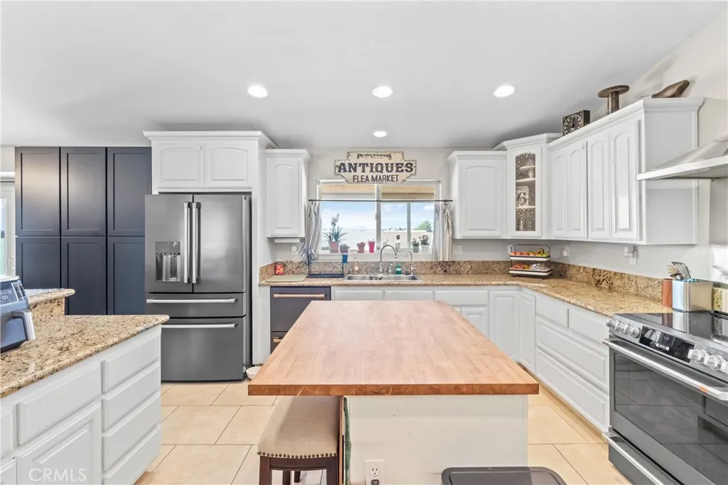 7010 W Ave A 4, Lancaster, California 93536 home-pic-17