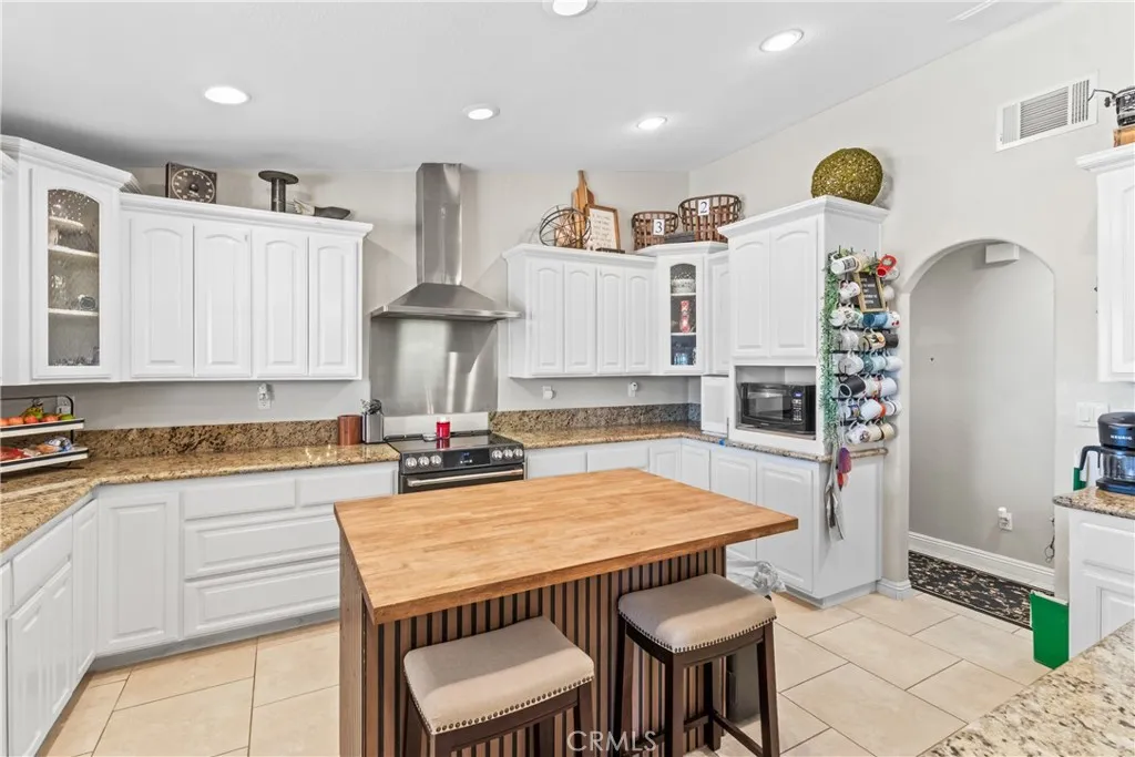 7010 W Ave A 4, Lancaster, California 93536 home-pic-16
