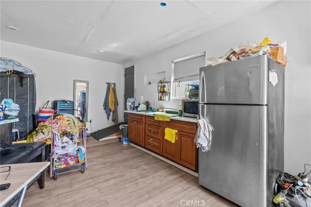 12037 Lee Ave, Adelanto, California 92301 home-pic-22
