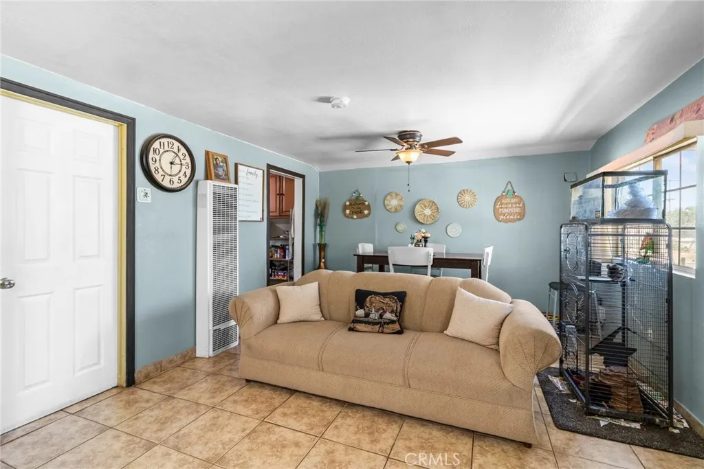12037 Lee Ave, Adelanto, California 92301 home-pic-8