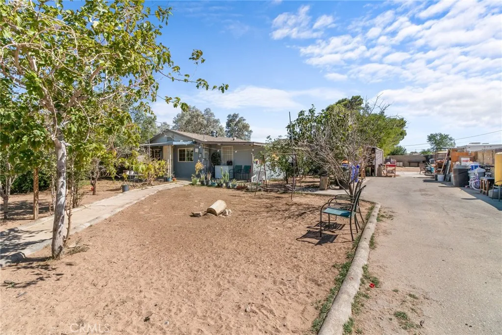 12037 Lee Ave, Adelanto, California 92301 home-pic-1