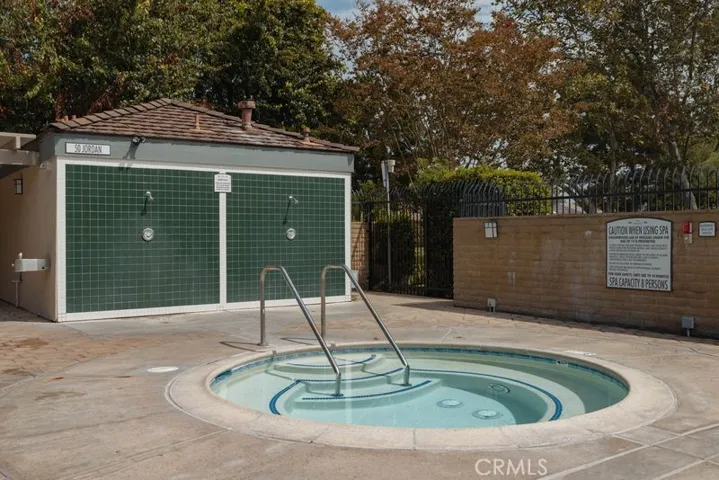 Community Jacuzzi with Showers