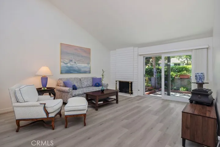 Living room with Fireplace