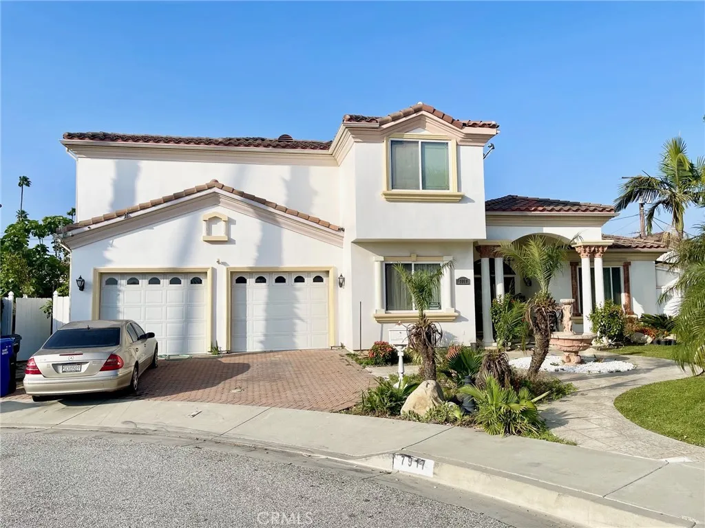 7917 Gainford Street, Downey, California 90240, 4 Bedrooms Bedrooms, ,5 BathroomsBathrooms,Residential,For Sale,Gainford,RS25214581