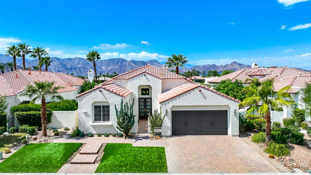 51605 Via Sorrento, La Quinta, California 92253 home-pic-1