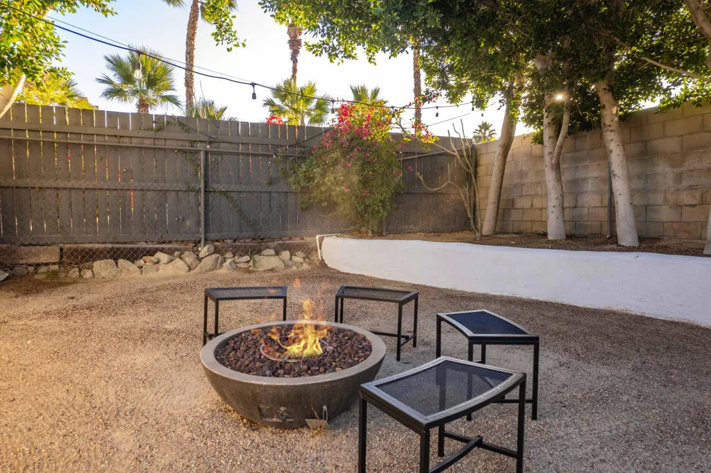 38565 Charlesworth Drive, Cathedral City, California 92234 home-pic-36