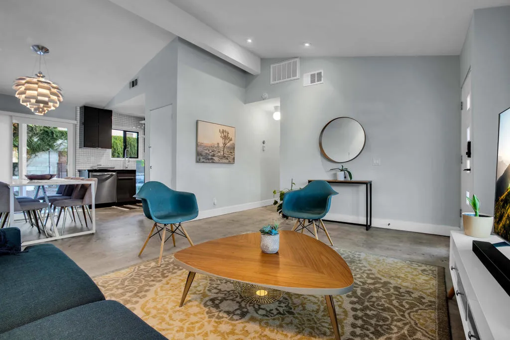 38565 Charlesworth Drive, Cathedral City, California 92234 home-pic-12