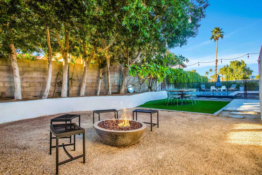 38565 Charlesworth Drive, Cathedral City, California 92234 home-pic-31