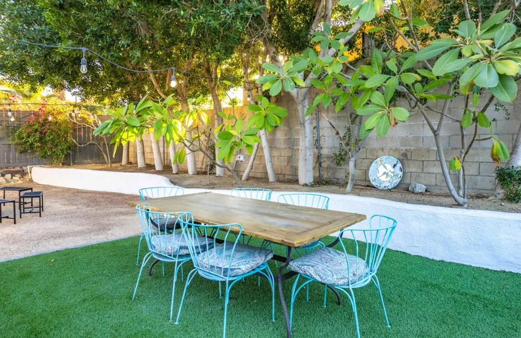 38565 Charlesworth Drive, Cathedral City, California 92234 home-pic-38