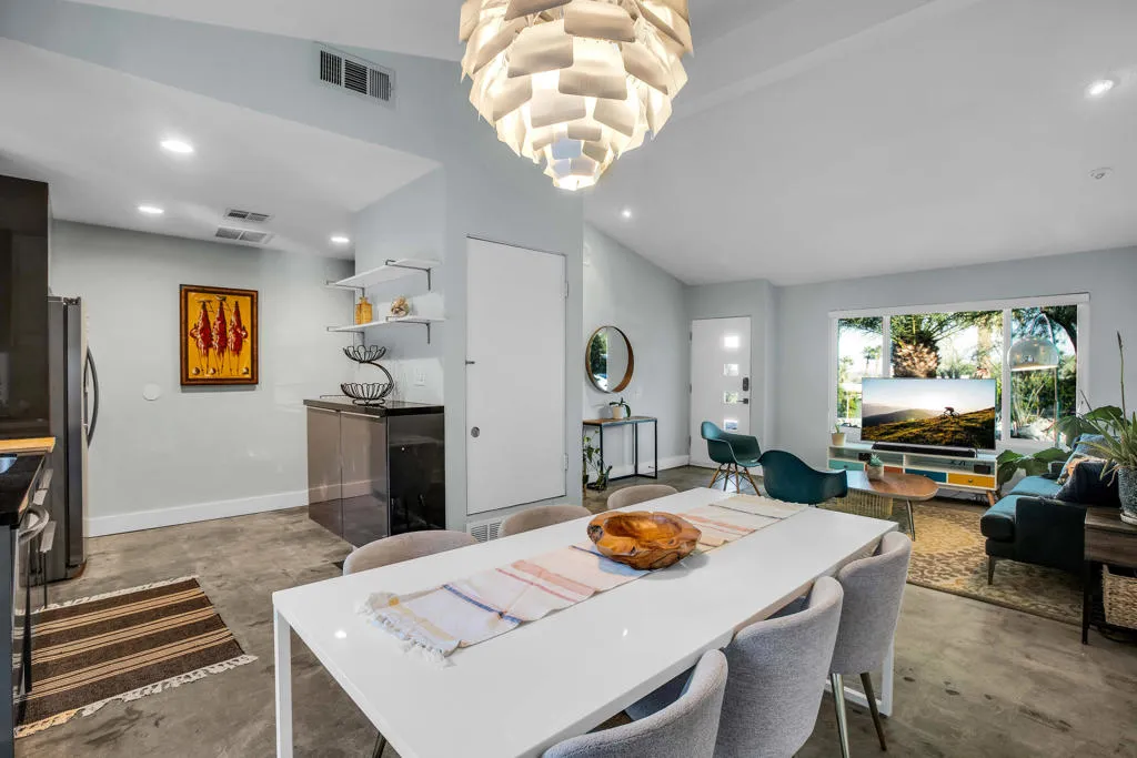 38565 Charlesworth Drive, Cathedral City, California 92234 home-pic-15