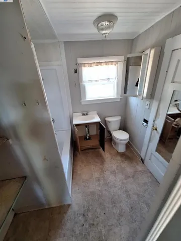 118 Poinsettia Ave, Bay Point, California 94565