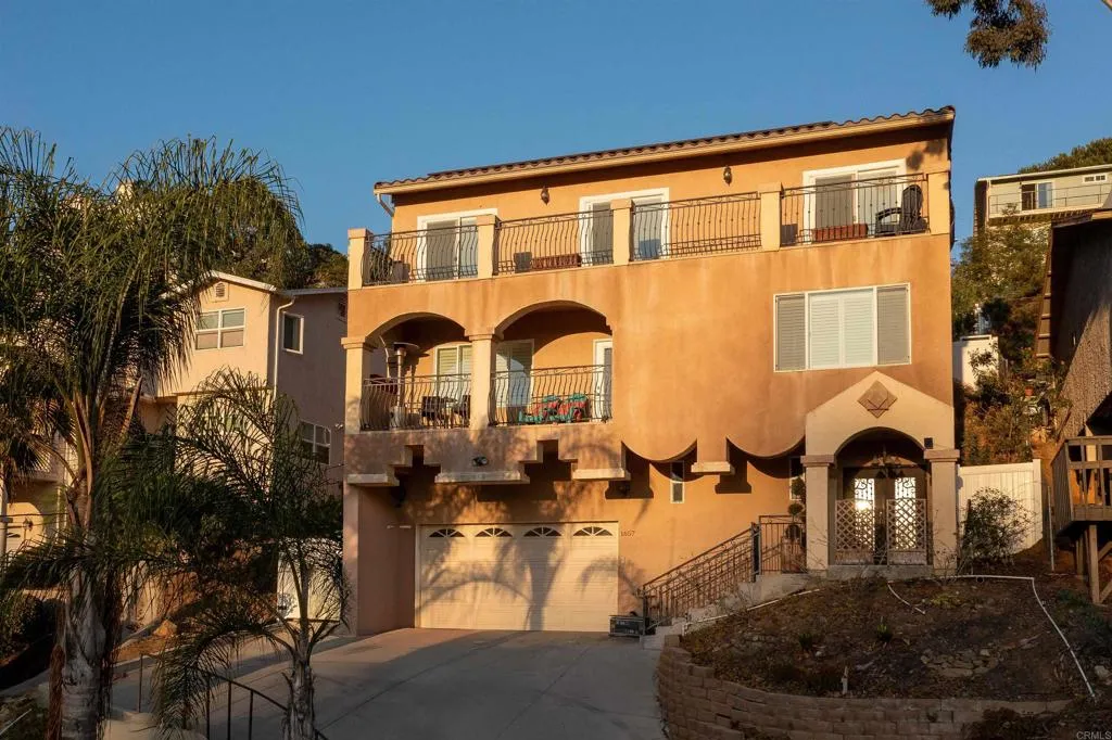 1657 Coronado Avenue, Spring Valley, California 91977 home-pic-0