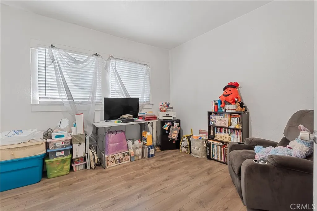 201 W 75th Street, Los Angeles, California 90003 home-pic-7