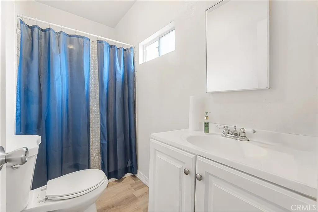 201 W 75th Street, Los Angeles, California 90003 home-pic-8