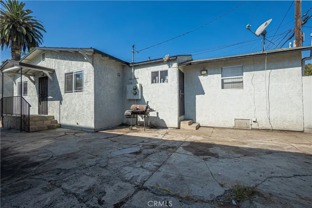 201 W 75th Street, Los Angeles, California 90003 home-pic-23