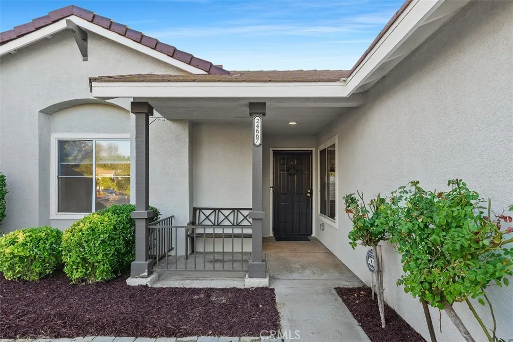 24667 Malbec St, Murrieta, California 92562 home-pic-3