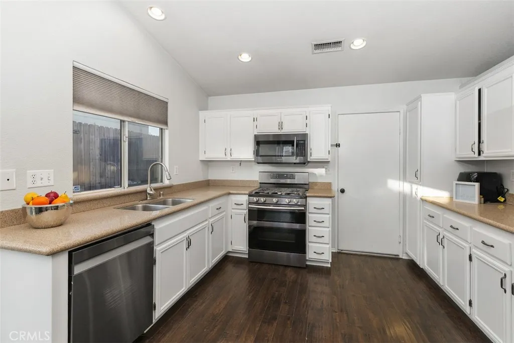 24667 Malbec St, Murrieta, California 92562 home-pic-13