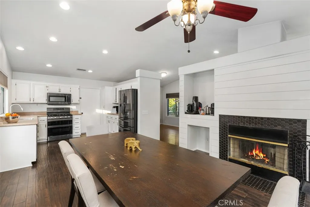 24667 Malbec St, Murrieta, California 92562 home-pic-4