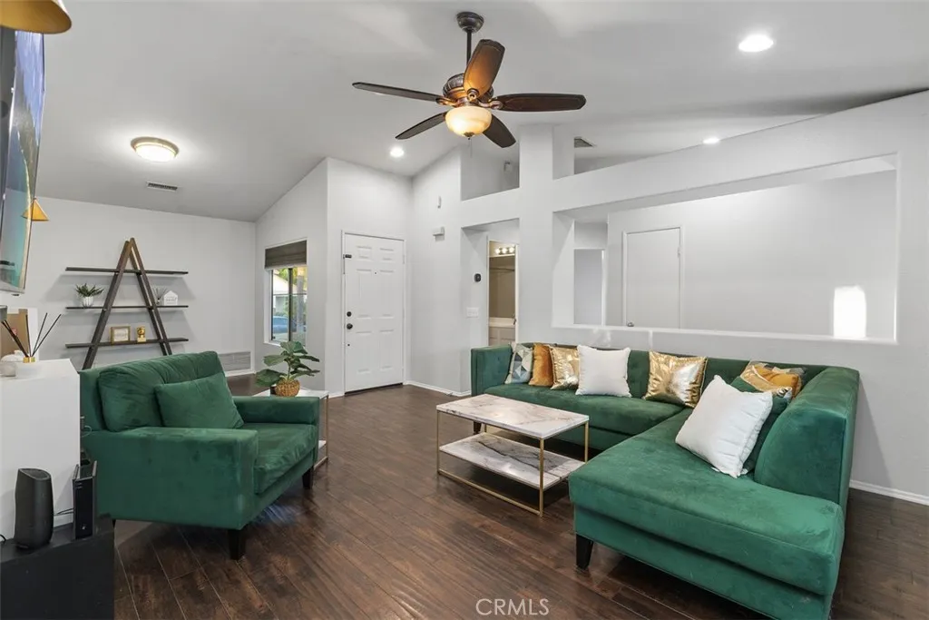 24667 Malbec St, Murrieta, California 92562 home-pic-17