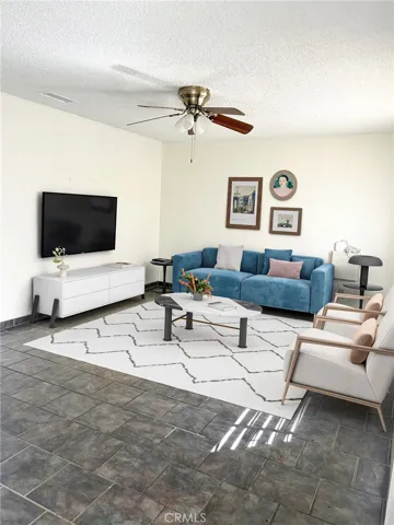 660 Sann Huerta Street, Hemet, California 92545
