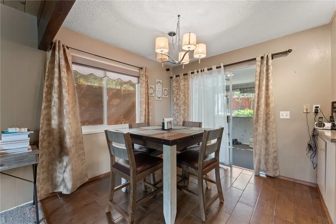 5203 Desert View Drive, Wrightwood, California 92397 home-pic-4