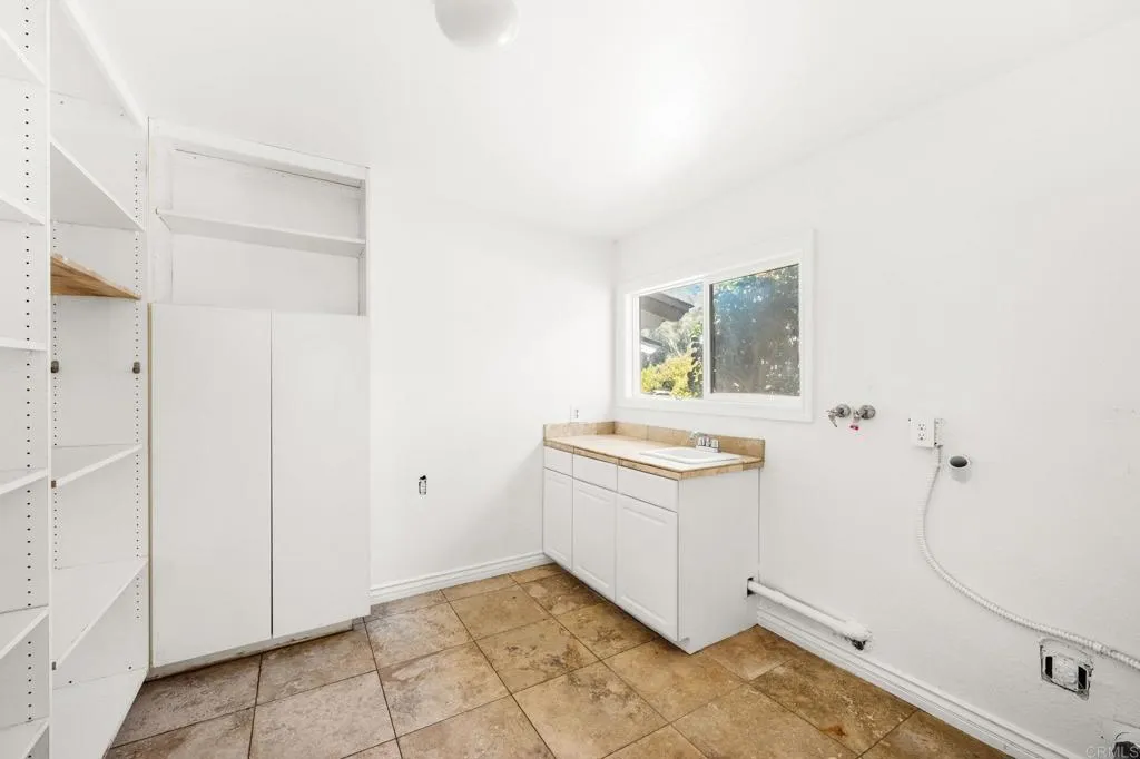 758 Verde Ave, Fallbrook, California 92028 home-pic-40