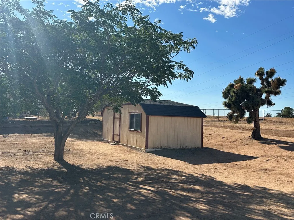 18540 Seaforth Street, Hesperia, California 92345 home-pic-11