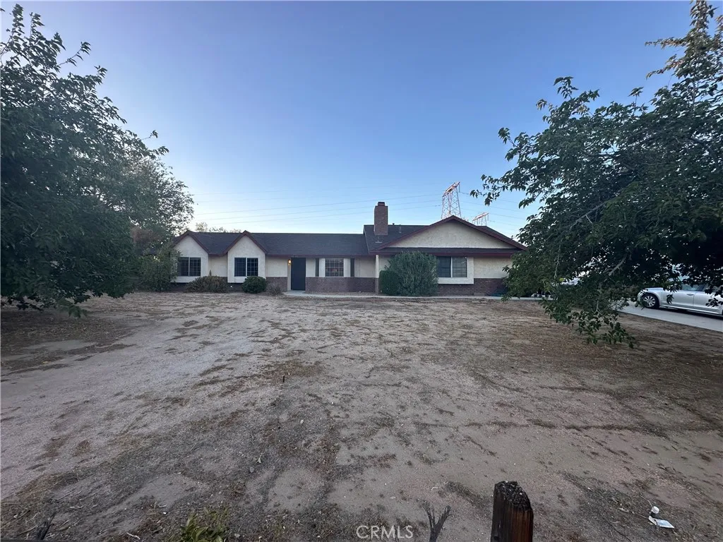 18540 Seaforth Street, Hesperia, California 92345 home-pic-1