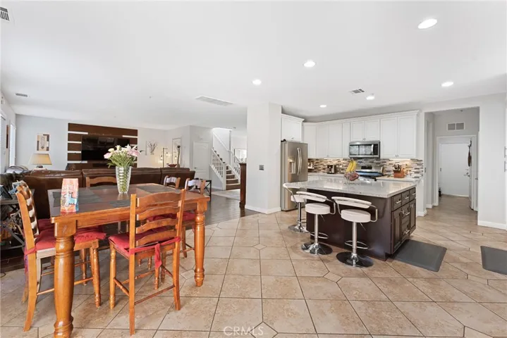 16825 Maidstone Lane, Fontana, California 92336