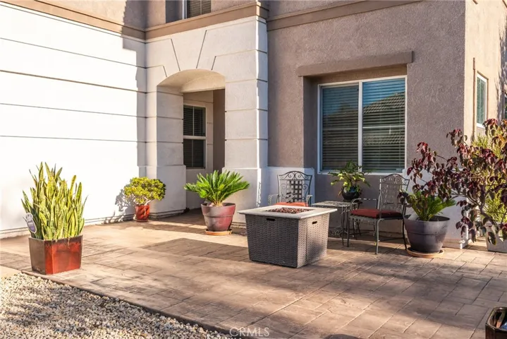16825 Maidstone Lane, Fontana, California 92336