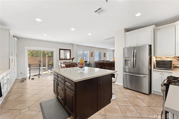 16825 Maidstone Lane, Fontana, California 92336
